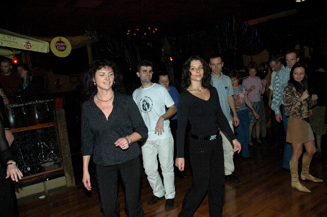 min 2005 12 18 sharkys 164